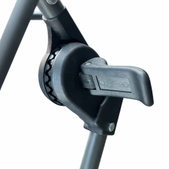 Карпове крісло BoyaBy 1014D з підлокітниками до 160 кг